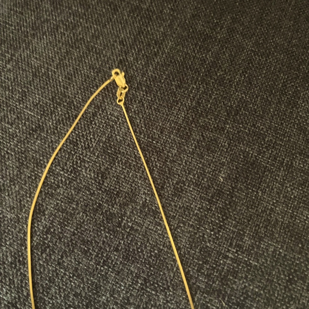 Gucci pendant gold filled not automatic